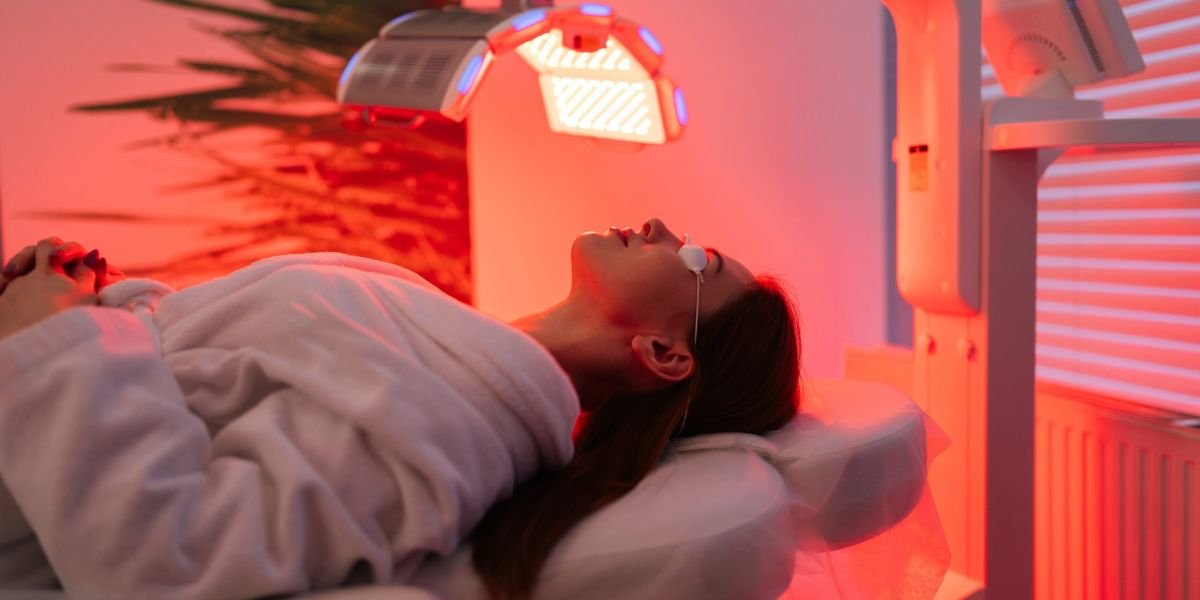 Red Light Therapy for Face and Body
