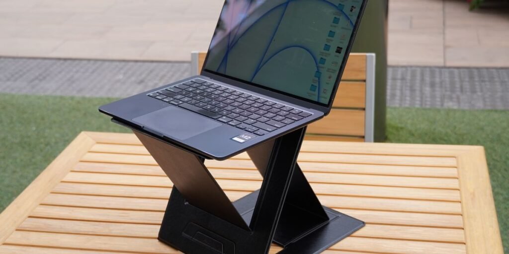 MOFT Laptop Stand Review